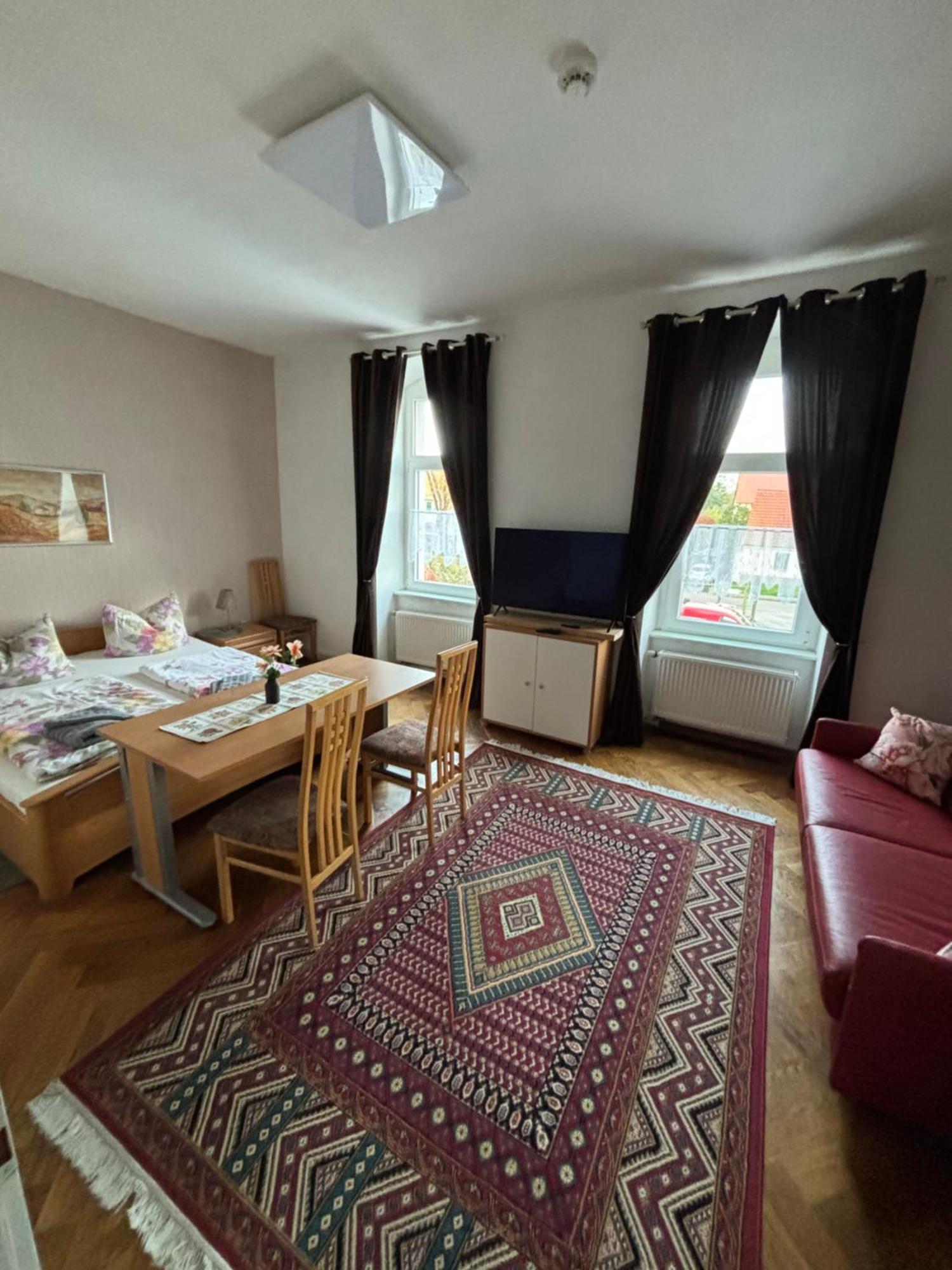Pension Gutshaus Halle  ภายนอก รูปภาพ