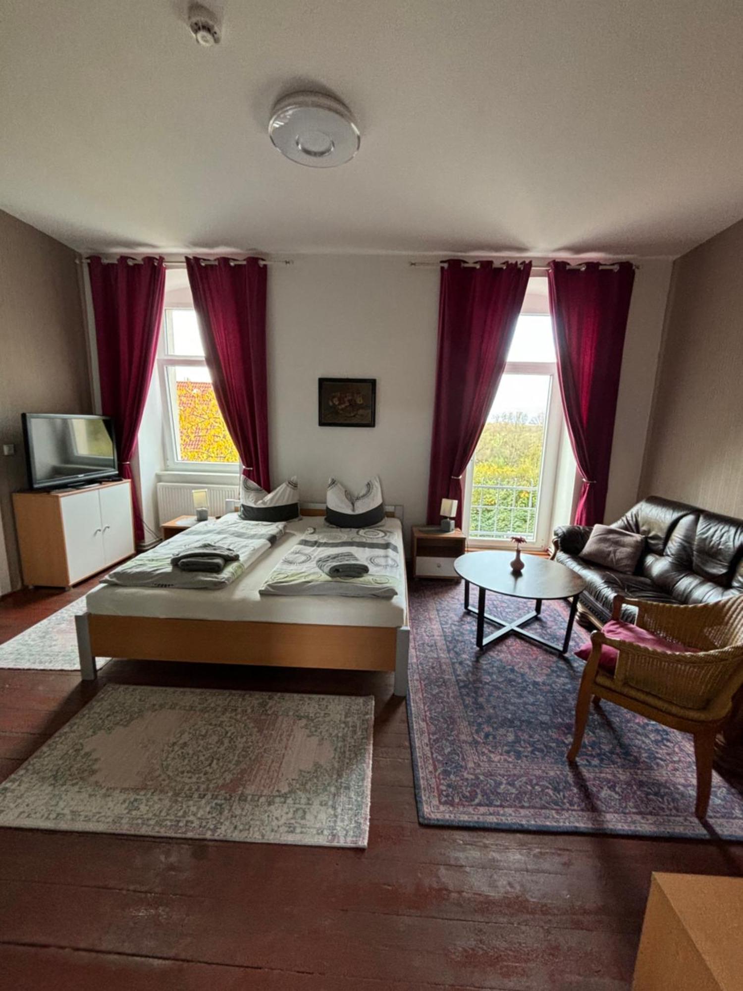 Pension Gutshaus Halle  ภายนอก รูปภาพ